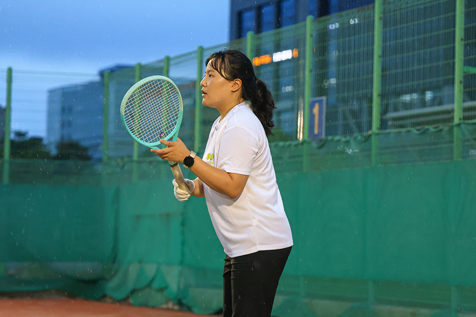 KNOC TENNIS
              CLUB