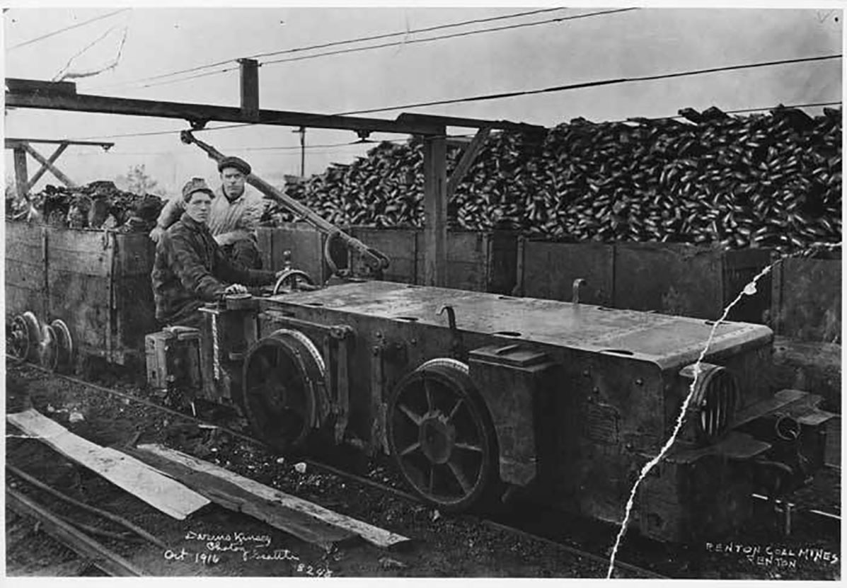1916³â Renton ¼®Åº±¤ÀÇ ±¤ºÎµé°ú ¼®Åº ¼ö·¹